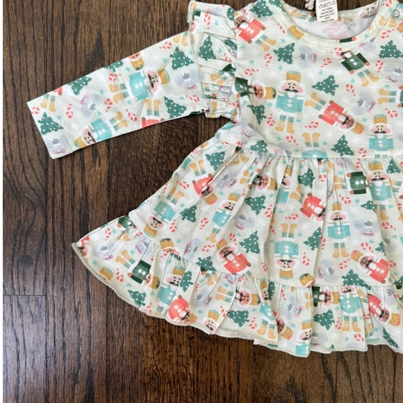 Baby girl fit and flare Christmas dress - Picture 2 of 3